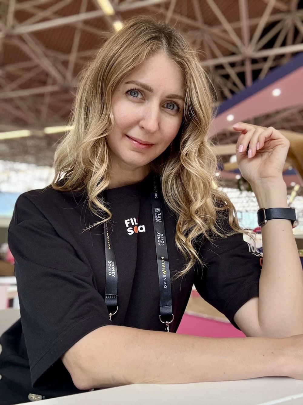 Олена Логвінова