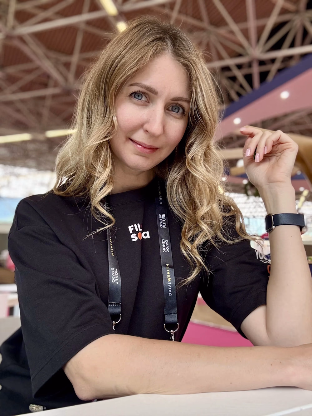 Олена Логвінова